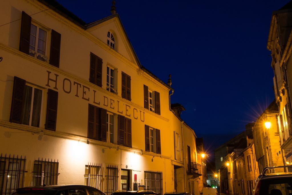 Hotel L' Ecu Montbard Εξωτερικό φωτογραφία