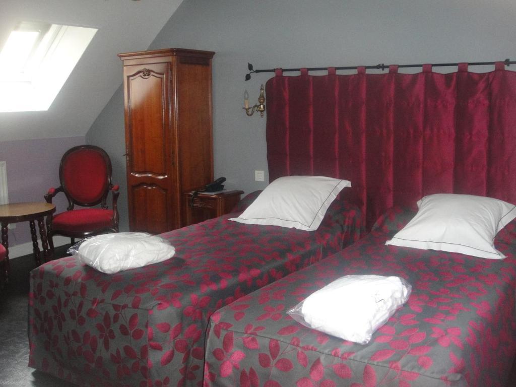 Hotel L' Ecu Montbard Δωμάτιο φωτογραφία