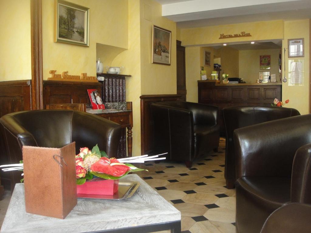 Hotel L' Ecu Montbard Εξωτερικό φωτογραφία